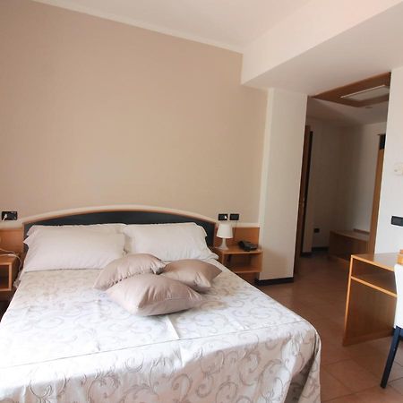 Hotel Ristorante Sensole Sulzano Εξωτερικό φωτογραφία